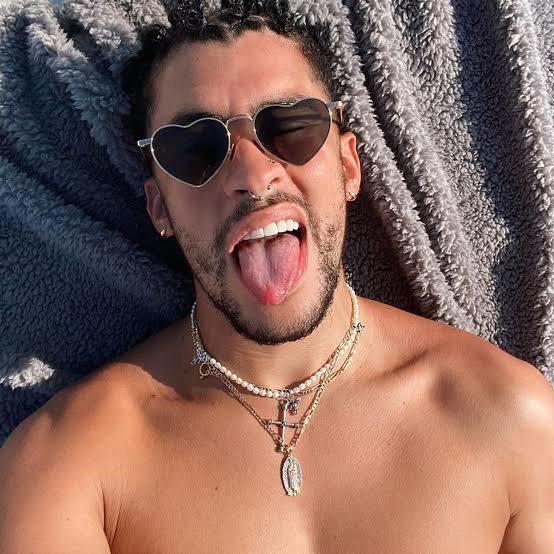 Bad bunny yeni albümüyle müzik listelerini alt üst etti, ne düşünüyorsunuz?