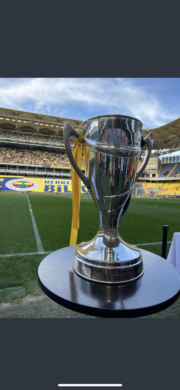 Fenerbahçe, 5 yıldızlı yeni logosunu tanıttı! Nasıl buldunuz 🌟🌟🌟🌟🌟?