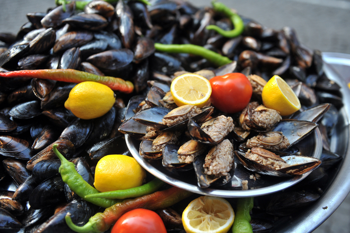 Bir oturuşta kaç midye dolma yersiniz, sever misiniz?