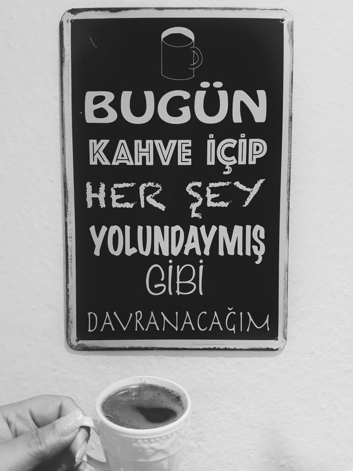 Hiçbir şey yolunda olmadığında, yolundaymış gibi davranıyor musunuz?