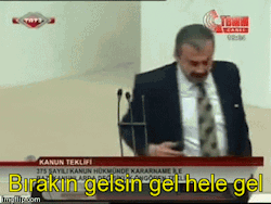 Partnerin yatağa geçmiş "gel gel" diye işaret etse heyecanlanır mısın?