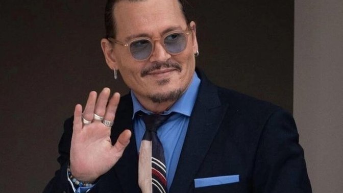 Arkadaşlar Johnny Depp neden yaşlanmıyor sizce?