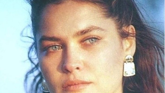 Çok güzel ama konuşmasa daha iyi olur dediğiniz dizi oyuncuları veya film oyuncuları varmıdır?
