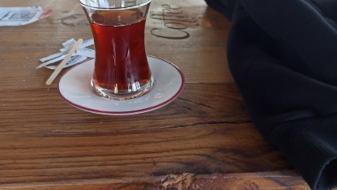 Hiç tek başınıza bir kafeye gidip oturdunuz mu?