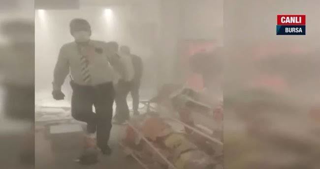 Bursada AVMnin tavanı çöktü, sorun ne olabilir?