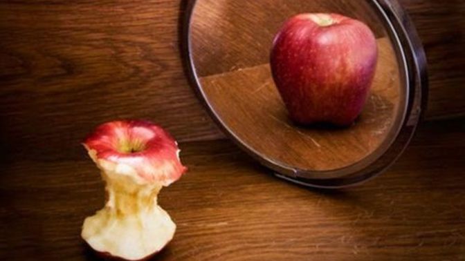 Kusurlarını görebiliyor musun?