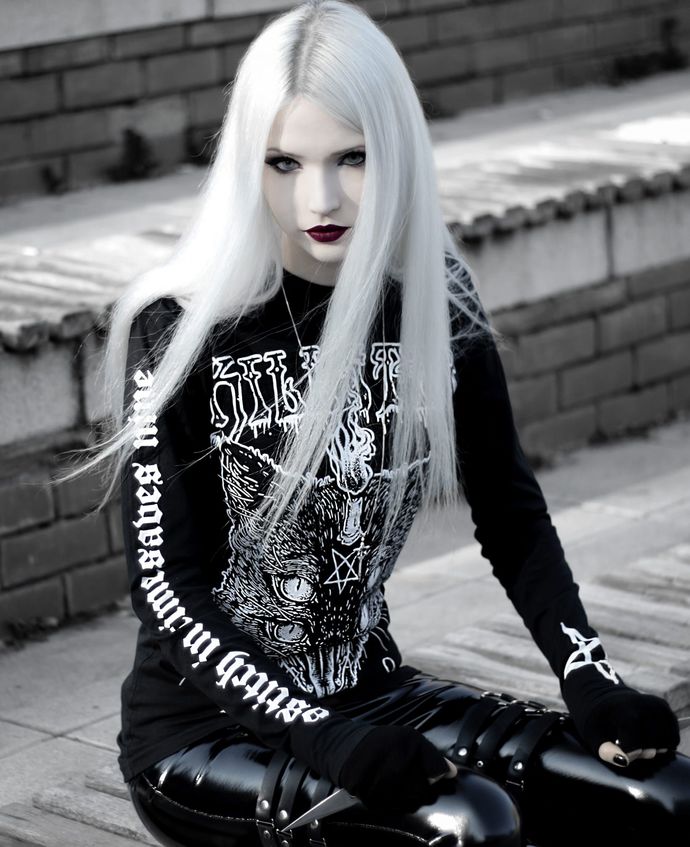 Goth girl