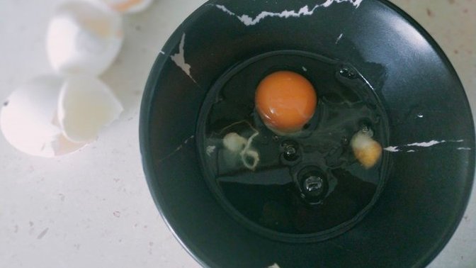 Sizce bu yumurtaların sarıları nereeye kaybolmuş olabilir?
