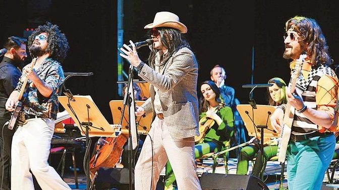Ölen hangi sanatçının konserine gitmek isterdiniz?
