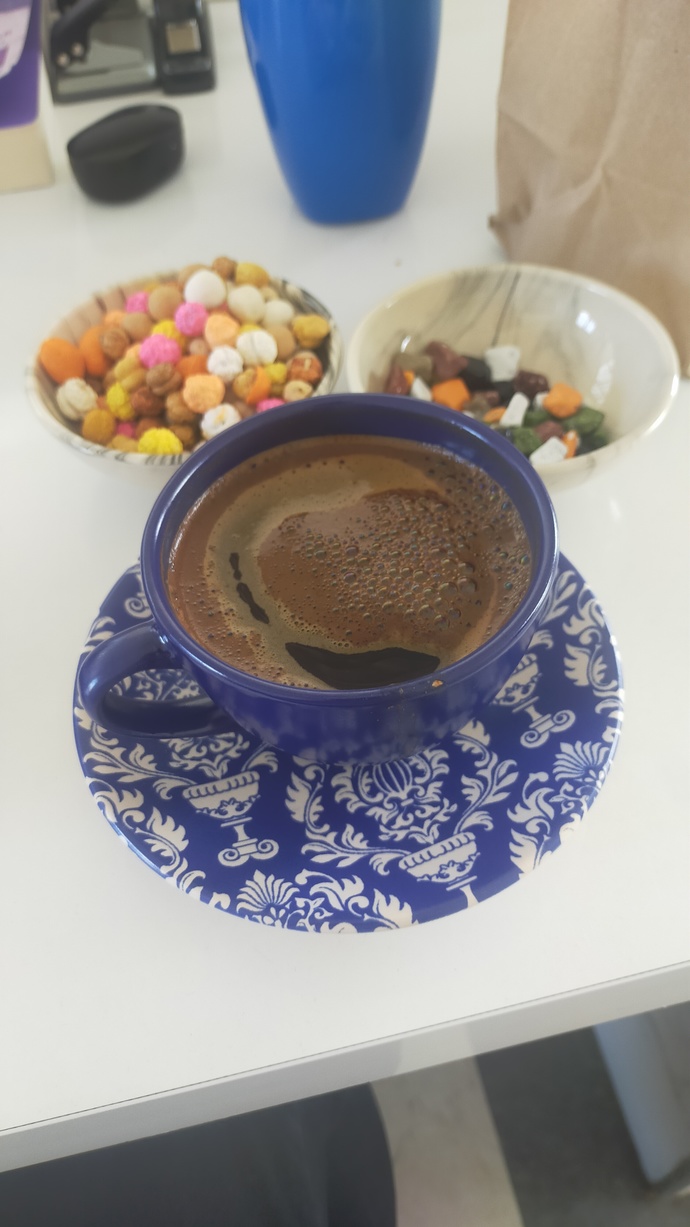 Bizde böyle küçük şeyler var (=