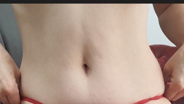 Crop giymek için düz karın şart mıdır?