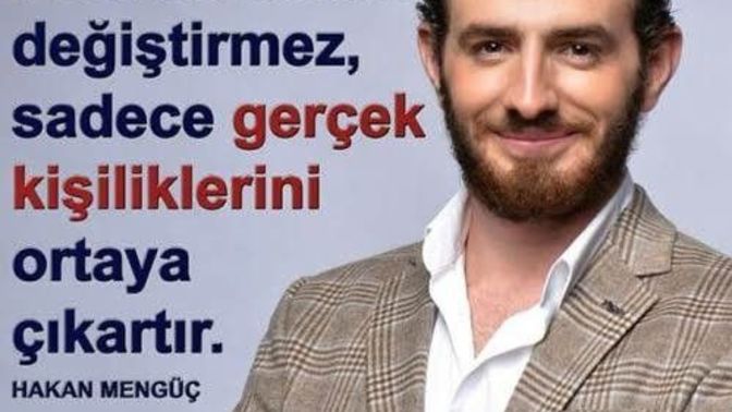 Ya ben bu adamı dinlemeyi ve sözlerini çok seviyorum var mı başka seven?