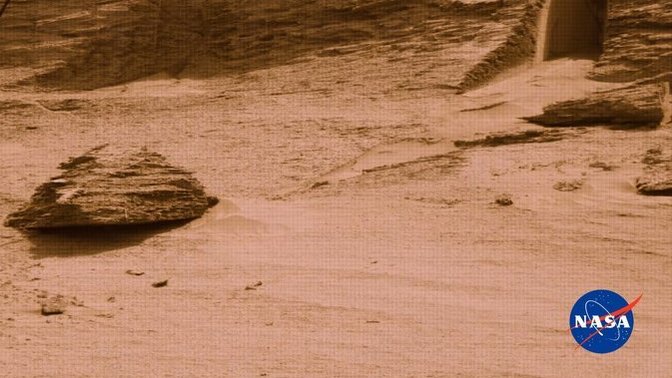Nasa'nın Mars'ta çektiği fotoğraf gündeme bomba gibi düştü. Mars'ta yaşam olduğuna inanıyor musunuz?