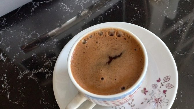 Arcelik telve otomatik Türk kahve makinesi olan var mı. Bizimki neden az köpüklü yapıyor sizinkiler nasıl yapıyor?