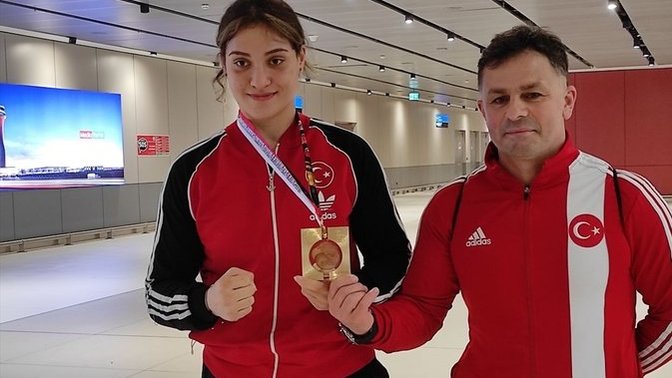 Milli boksörümüz Büşra Işıldar tur atladı! Sizce şampiyon olabilir mi?