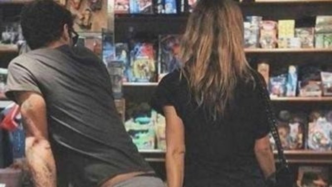Kadınlar erkeklerin poposuna bakıyor mu?