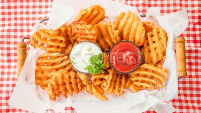 Patates kızartmasının yanına en çok yakışan sos hangisi?