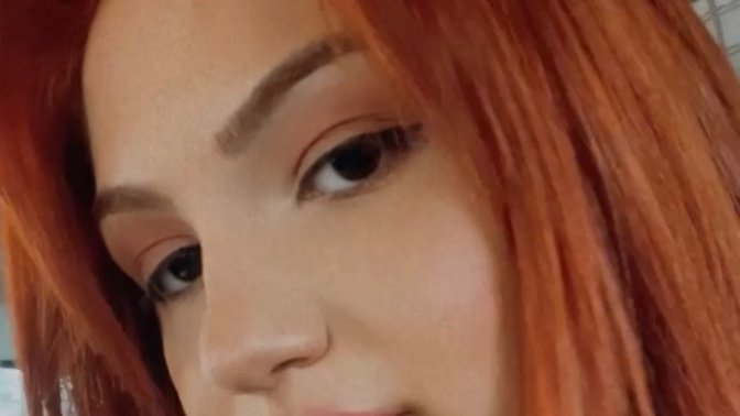 Çok yalnızım, sizce neden?