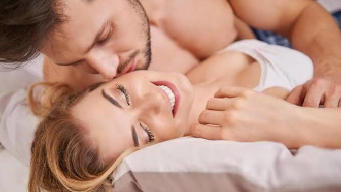 İlişkide erkek partnerin dediğini yapmak zorunda mı, partner demeden mi yapması gerekiyor?