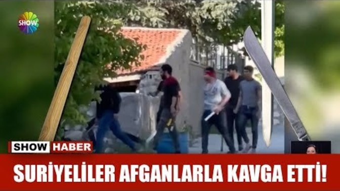 Sizce AKP Suriyelileri ülkeye neden doldurdu?