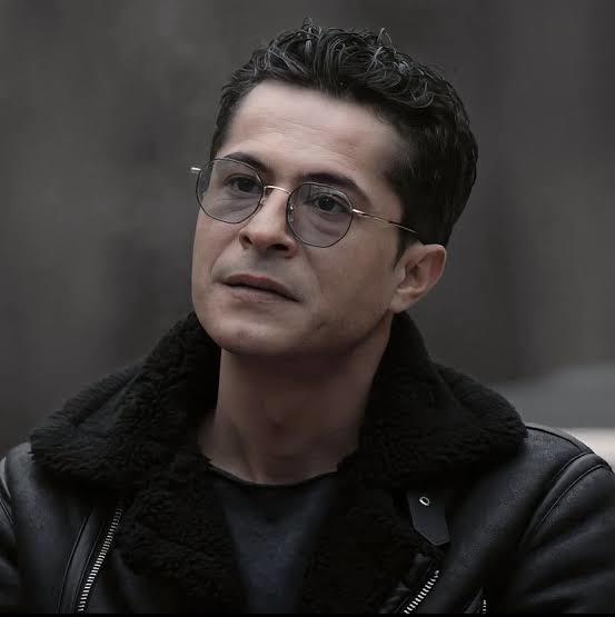 İsmail Hacıoğlu.
