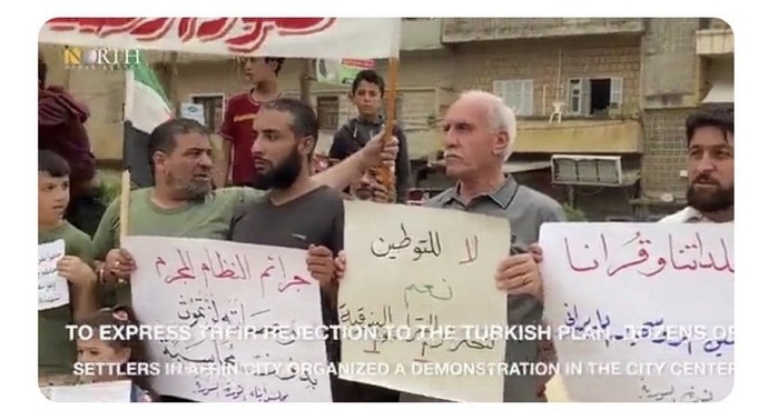 Suriyede yaşayan Suriyeliler, Türkiyedeki Suriyelilerin geri dönmelerini protesto etti. Ne düşünüyorsunuz?