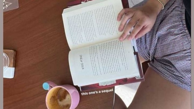 Kitap story'si atanları itici buluyor musunuz?