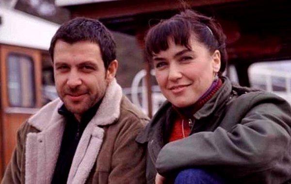 Sizce 2000li yillarin en iyi yerli dizisi hangisidir ??