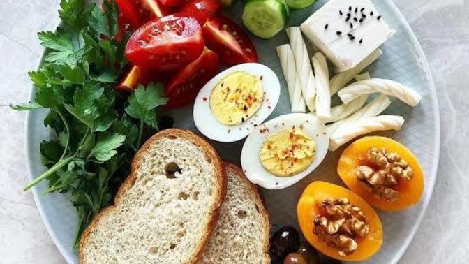 Sağlıklı bir kahvaltıda neler yenmeli?