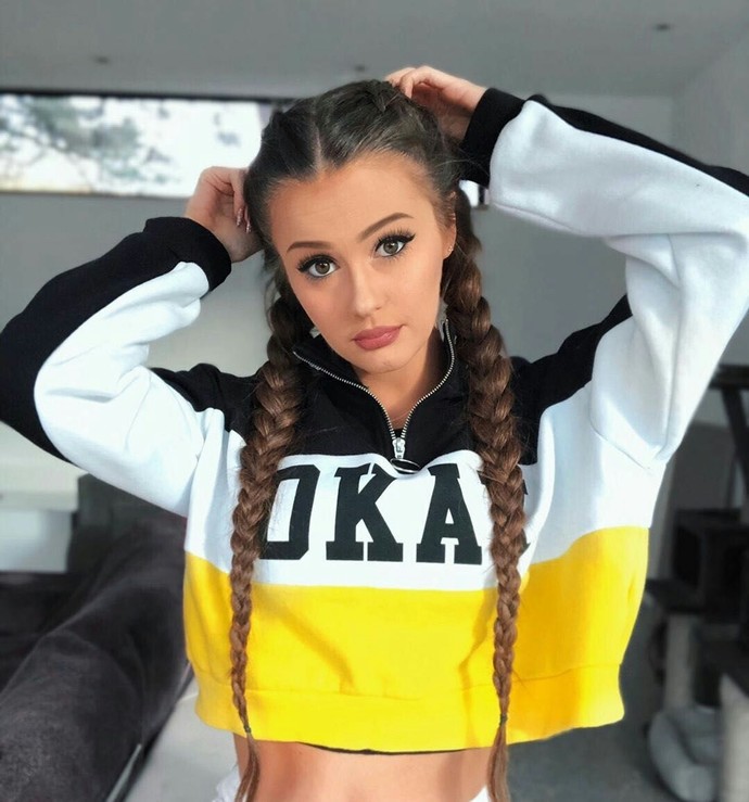 Çift örgü saç modelleri çocuksu mu?