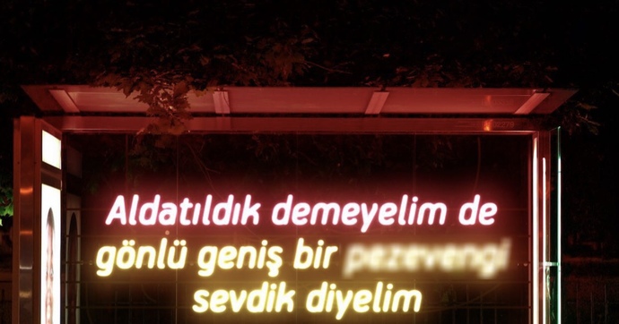 Aynı anda birkaç kişiyi idare eden kişiye ne denir?