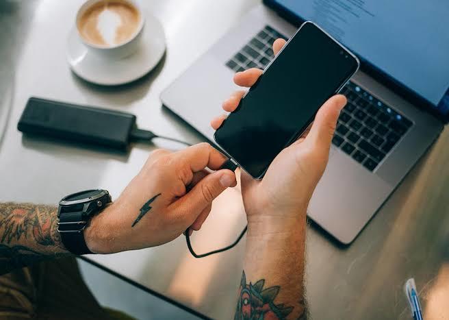 Telefonunuzun şarjı size ne kadar süre yetiyor?