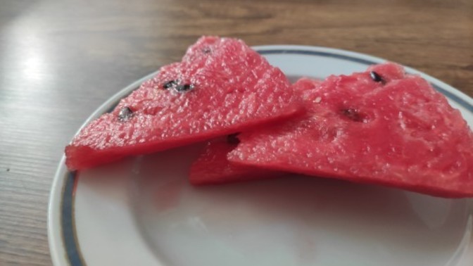 Markette dilim karpuz satılıyor! 😱 Karpuz mevsimini açtınız mı?