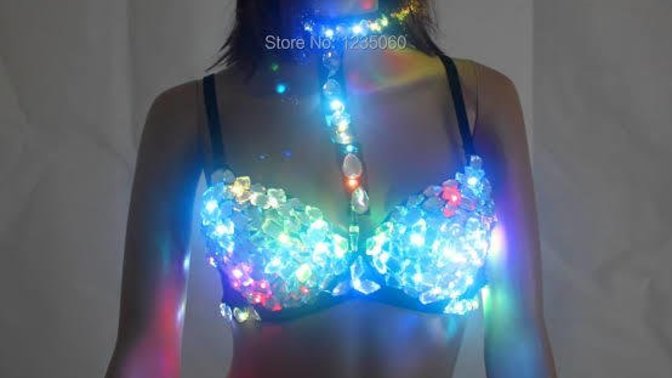 Led ışıklı sütyen gördünüz mü hiç?