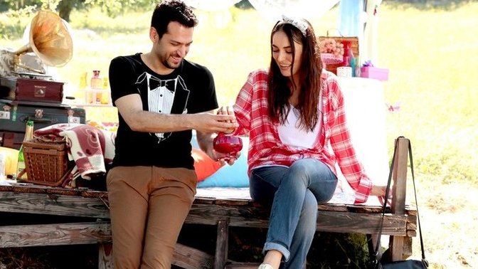 Sevgili ile piknik yapmak mı güzel yoksa Sinemaya gitmek mi?