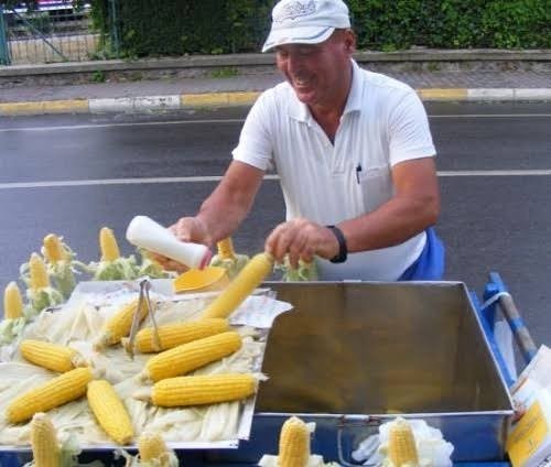 Ülkemizin ünlü sokak lezzetlerinden hangisini daha çok seviyorsunuz?