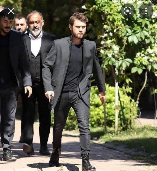 Kot pantolon altına nasıl bir ayakkabı tercih edilmeli?