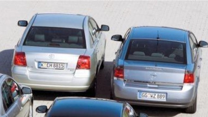Opel Vectra C 🆚 Toyota Avensis T25. Hangisi sizce, neden?
