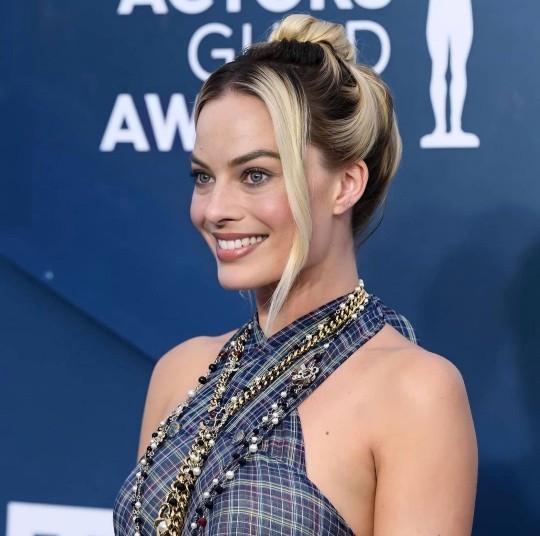 Margot Robbie gibi bir kadın, İsveçteki kadınlara göre sıradan mı? İskandinavlar o kadar mı güzel?