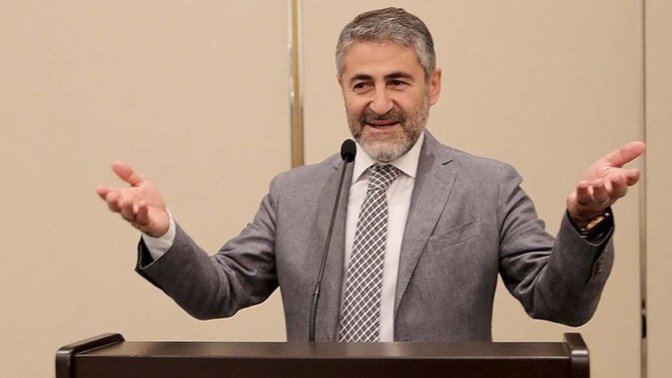 Nureddin Nebati'nin ekonomi yönetimini nasıl buluyorsunuz?