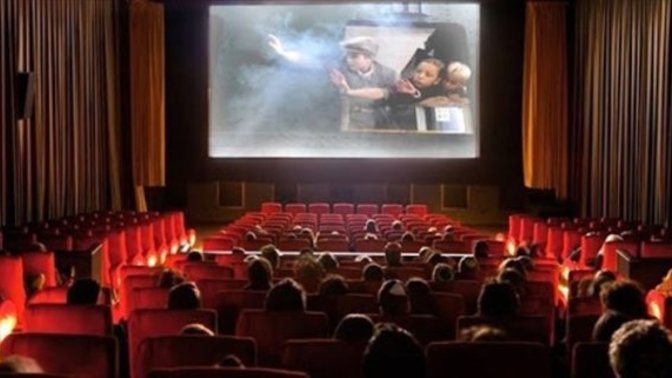 Film kalabalık mı, tek başına mı izlenmeli?