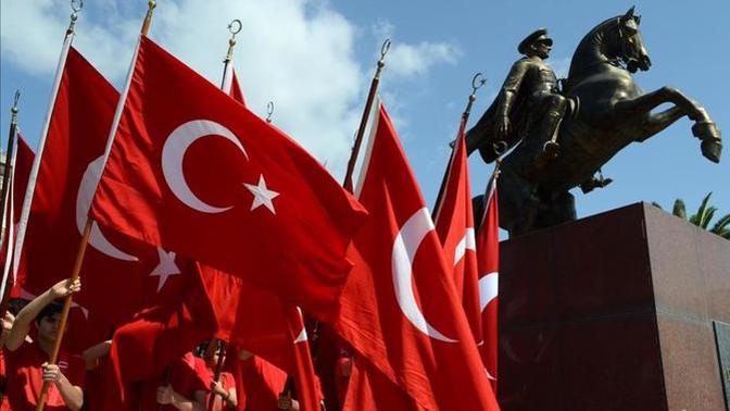 Bugün 19 Mayıs Atatürk'ü Anma, Gençlik ve Spor Bayramı! Bugüne mesajın nedir?