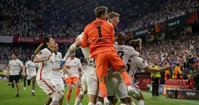 Frankfurt 1-1 Rangers (Pen. 5-4 ) UEFA Avrupa Ligi Şampiyonu Eintracht Frankfurt oldu! Karşılaşmayı nasıl buldunuz?