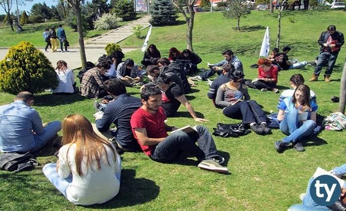 Üniversite hayatı hiç güzel değil diyorlar, doğru mu?