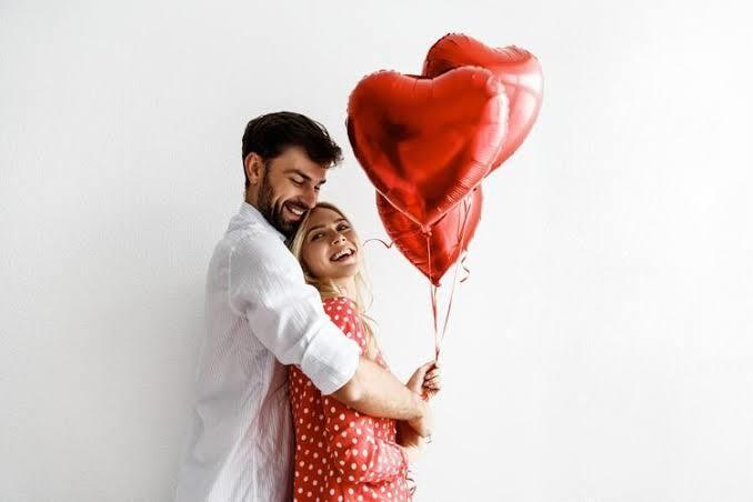 Henüz ilişkinin başındayken fazla ilgi göstermek doğru mudur?