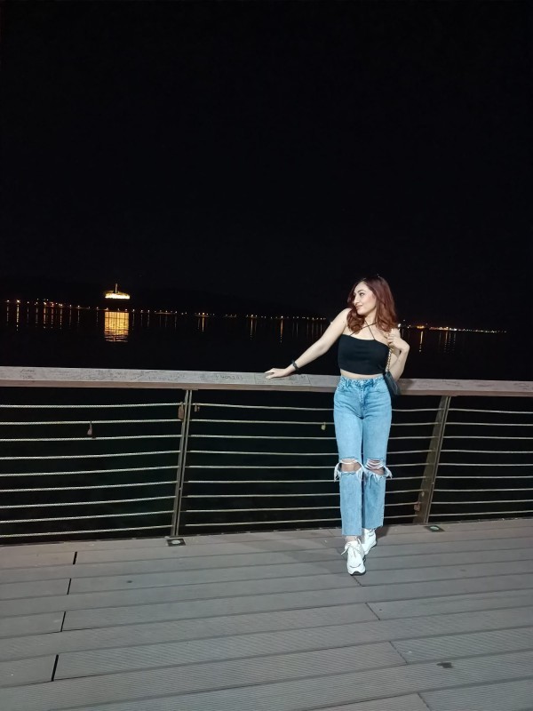 Yazın renkli giyinmeyi mi yoksa siyah giyinmeyi mi tercih edersiniz?