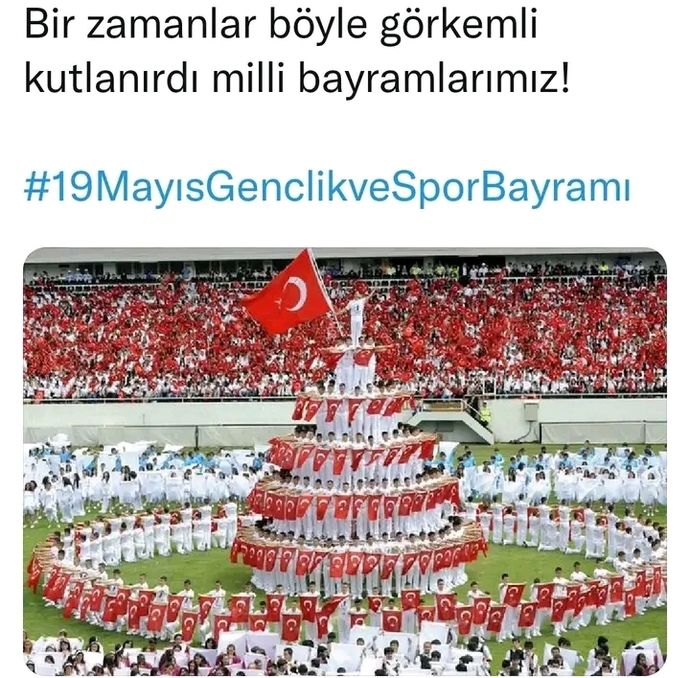 Bir zamanlar milli bayramlarımız böyle kutlanırdı. Özlüyor musunuz o günleri?