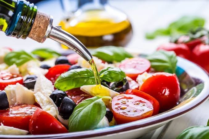 Zeytinyağını en çok hangi yemeklerde kullanılmasını seviyorsunuz?
