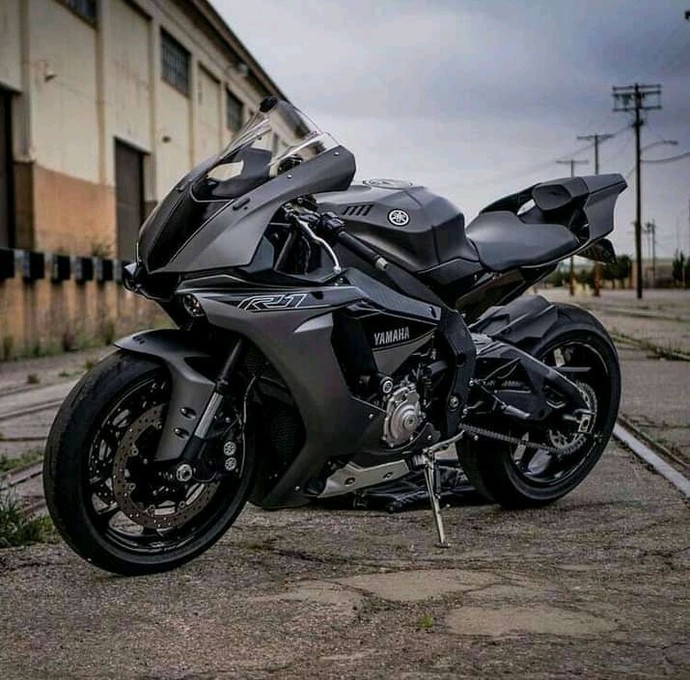 Arabayı mı çok seversin motoru mu?