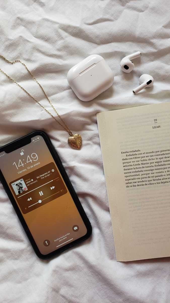 Kitap okurken mesaj gelse bakar mısınız?